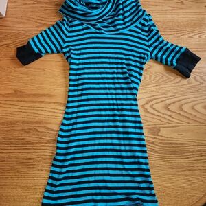 Express Striped Cowl-Neck Tee in Blue & Black